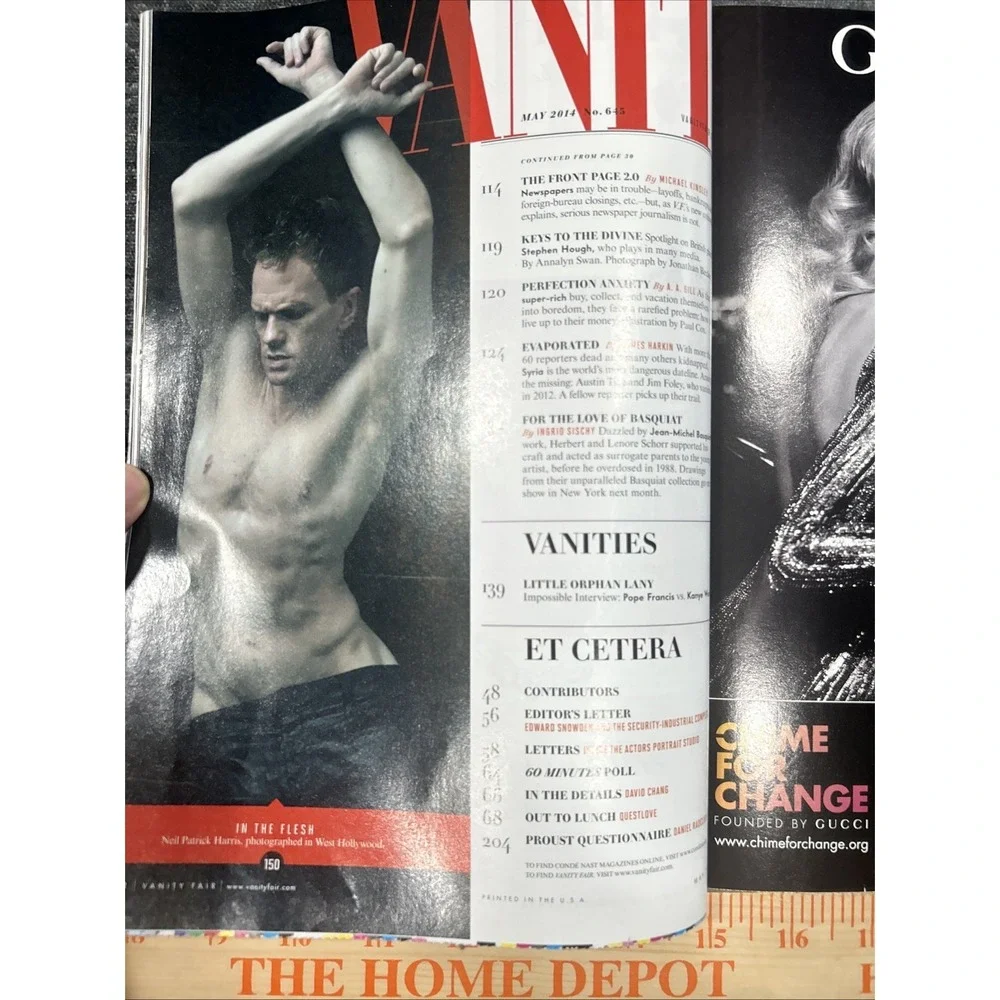 VANITY FAIR MAGAZINE may 2014 Scarlett Johansson sexy cleavage‎